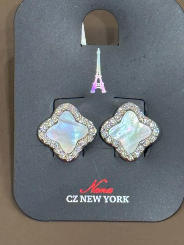 Moroccan Pearl Studs