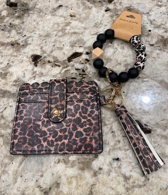 Leopard Beaded Key Ring Wallet Bracelet