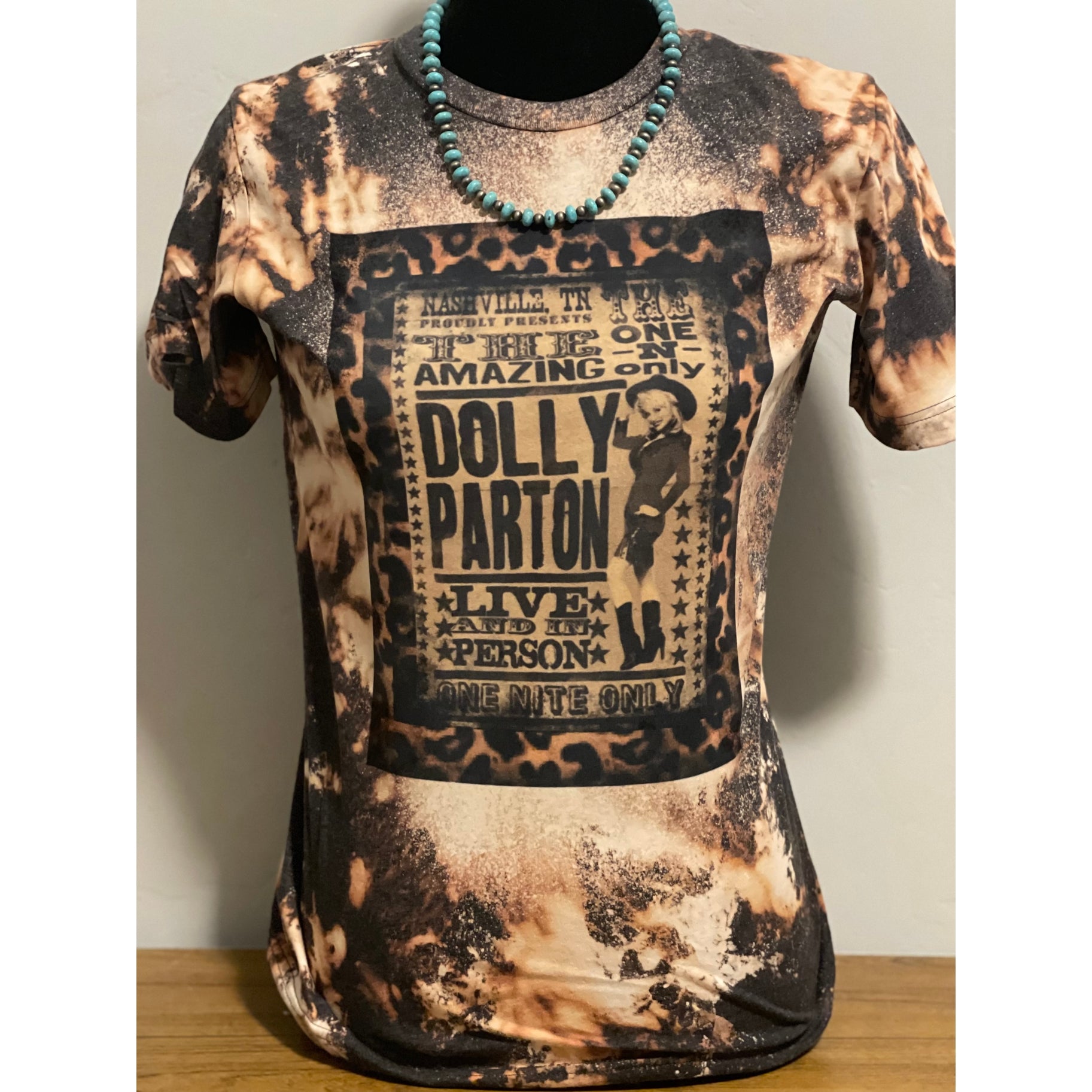 The Amazing Dolly Tee